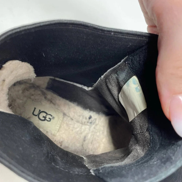 UGG Indra Wedge Booties Black Leather Size US 9 - Picture 7 of 7